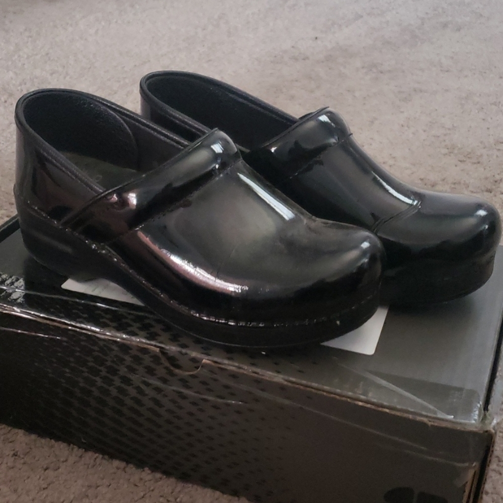 Clogs
